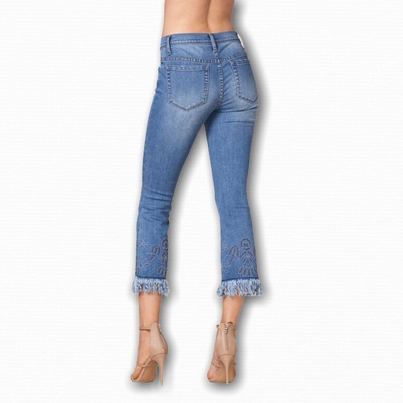 Venus Fringe Cropped Jeans Embroidered Beaded Detail Fringe Hem Distress Size 2 - Picture 4 of 7
